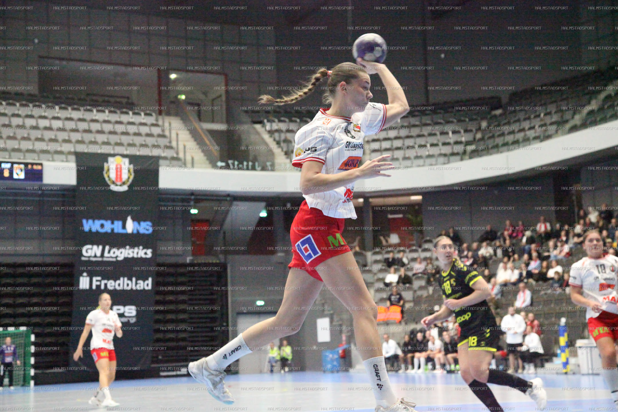HK Drott - Kärra HF · Foto: Halmstadsport