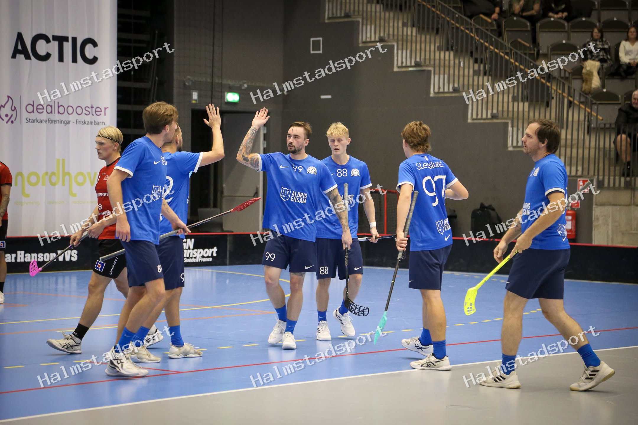 Halmstad Innebandy - Vinberg IBS · Foto: Halmstadsport