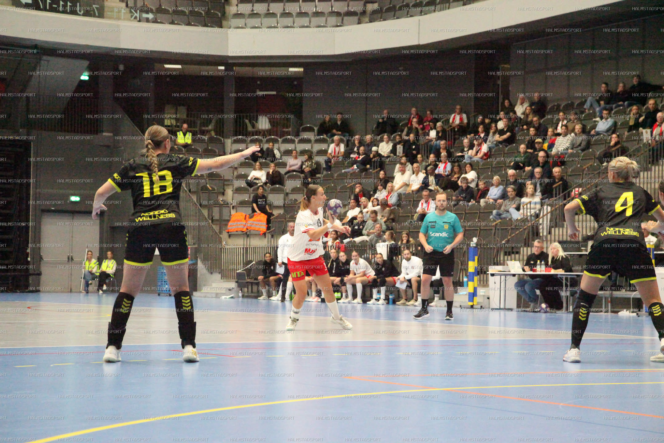 HK Drott - Kärra HF · Foto: Halmstadsport