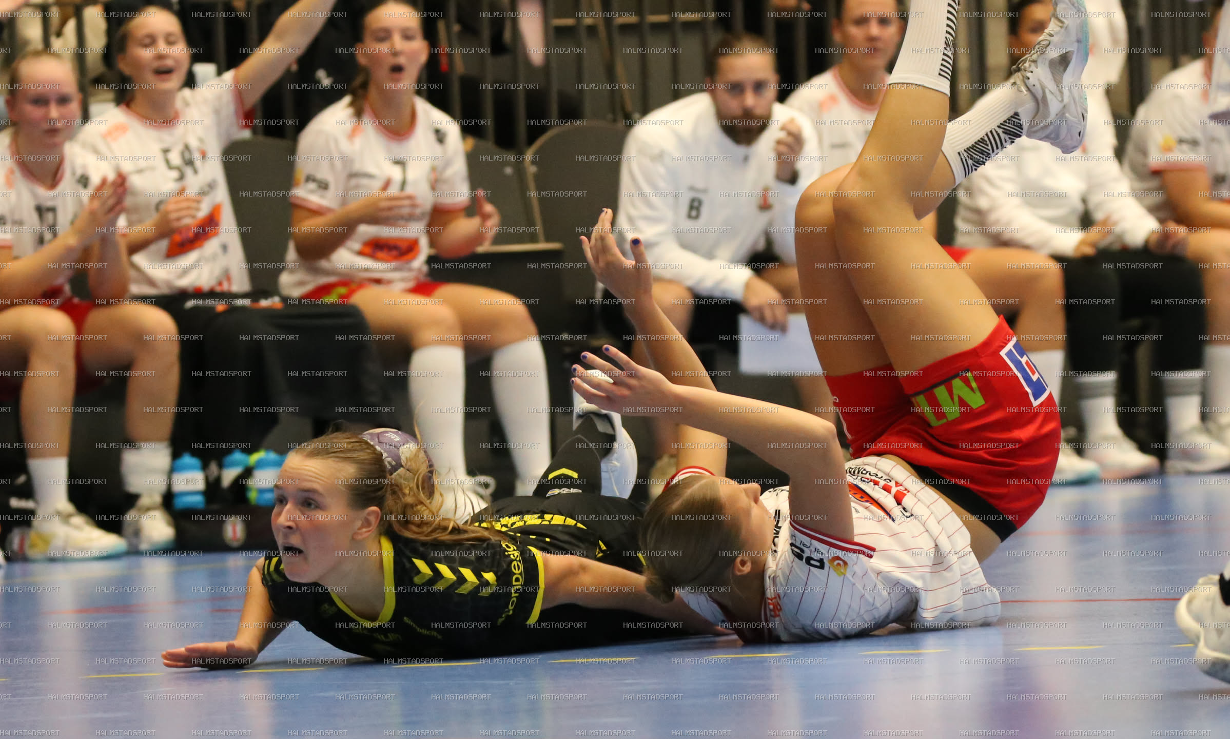 HK Drott - Kärra HF · Foto: Halmstadsport