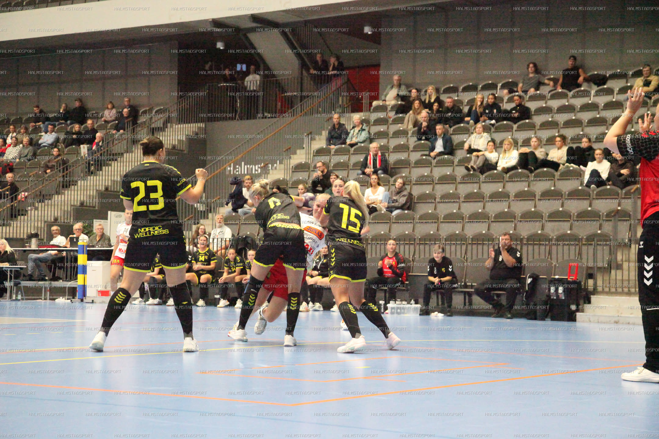 HK Drott - Kärra HF · Foto: Halmstadsport