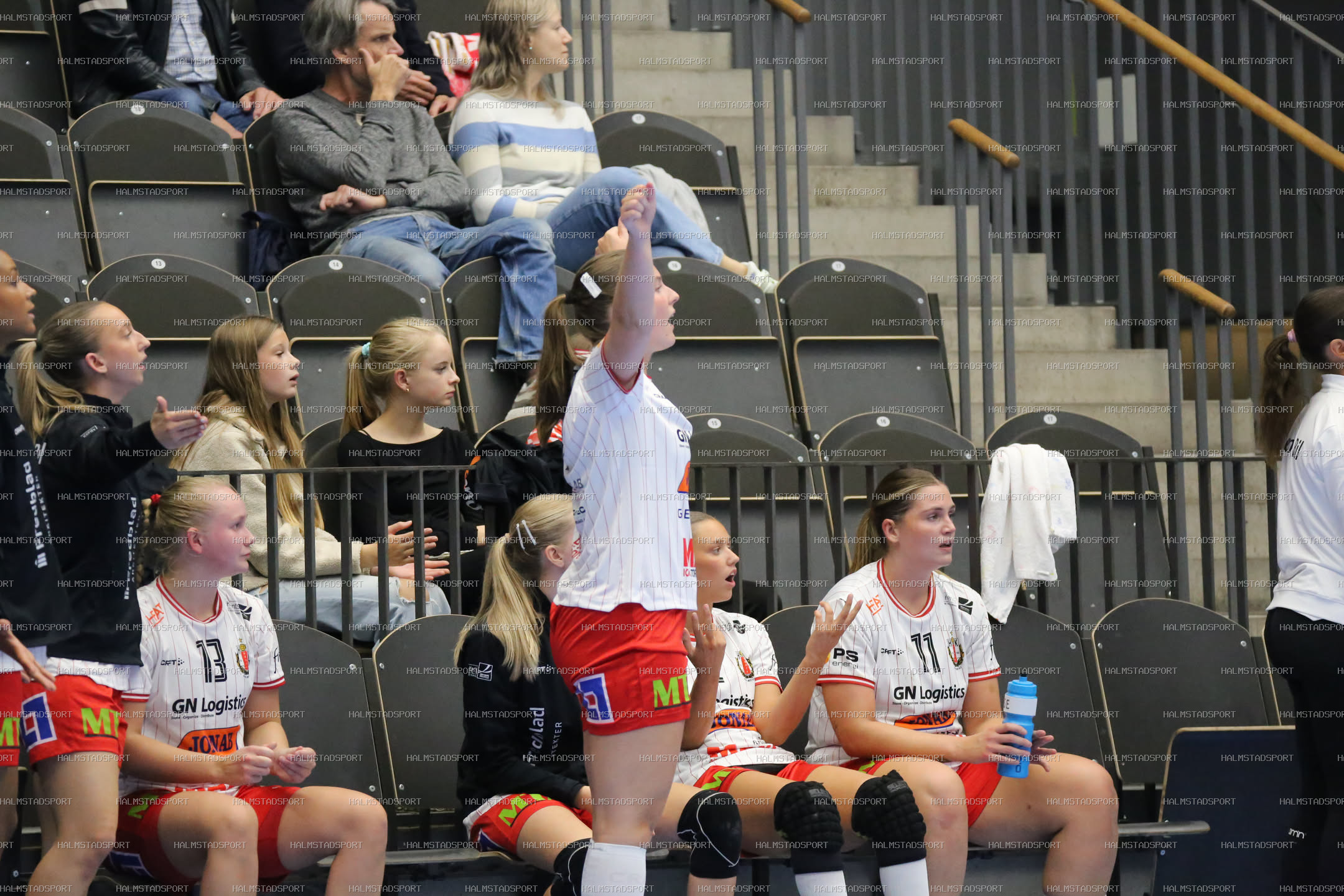 HK Drott - Kärra HF · Foto: Halmstadsport