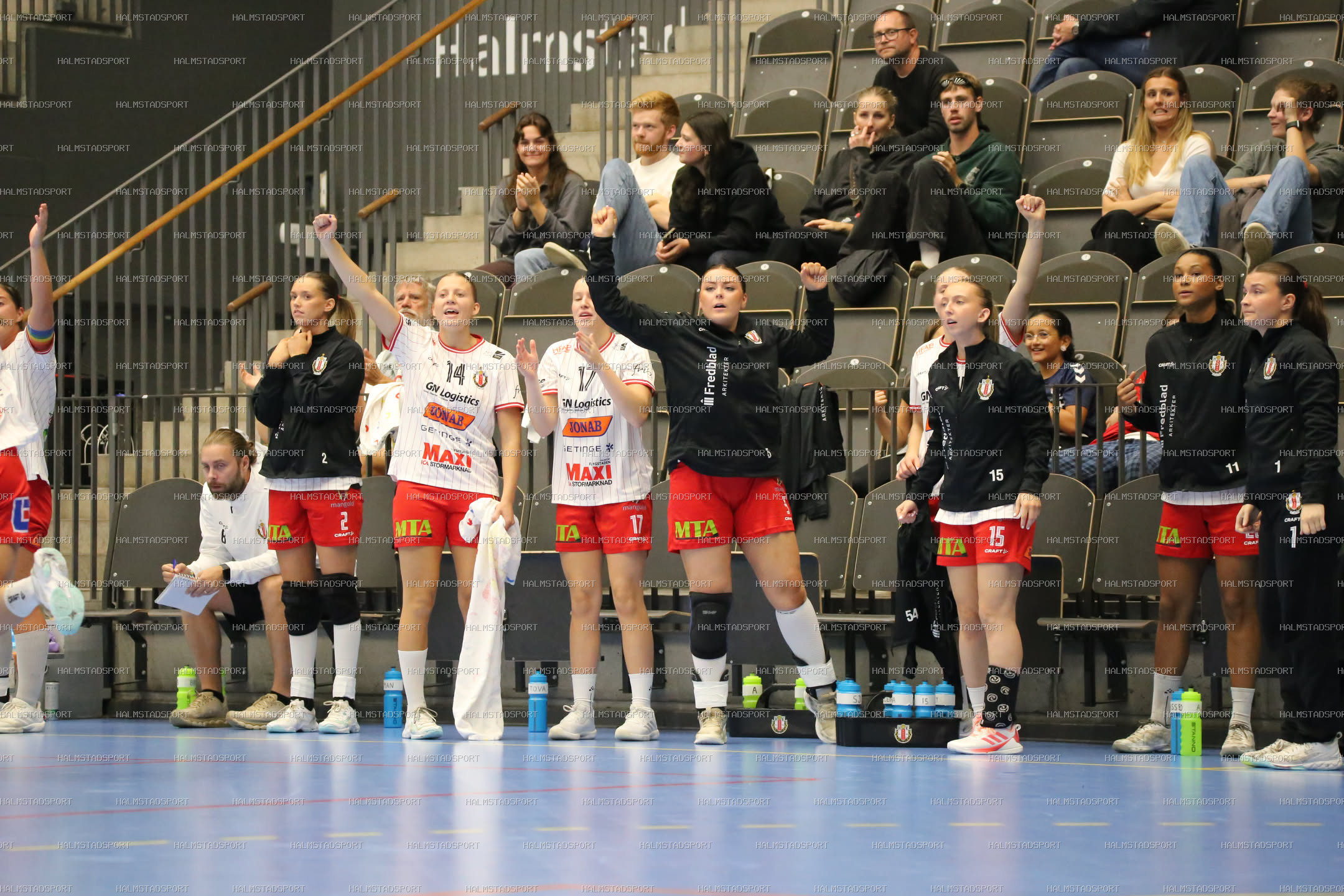 HK Drott - Kärra HF · Foto: Halmstadsport