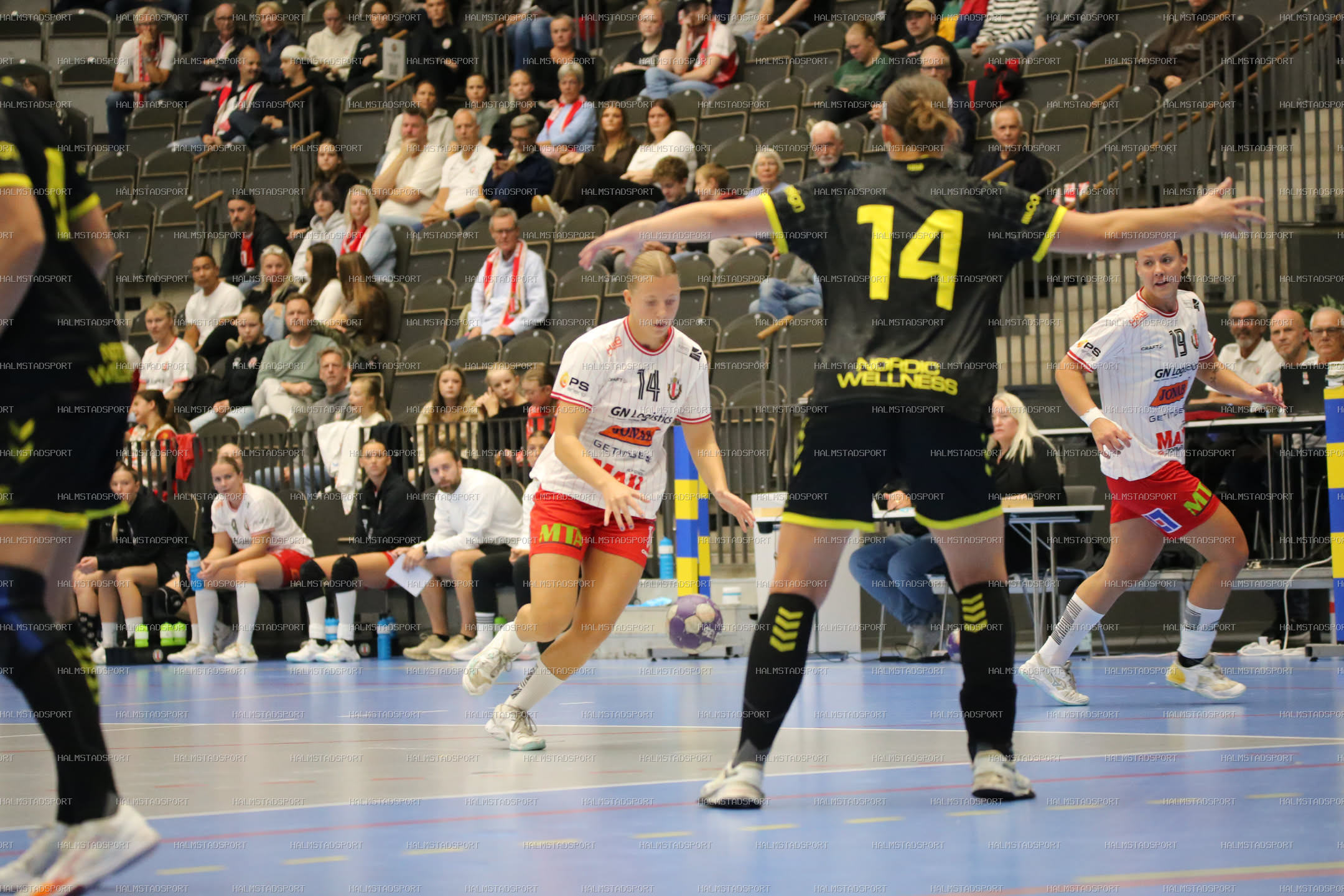 HK Drott - Kärra HF · Foto: Halmstadsport
