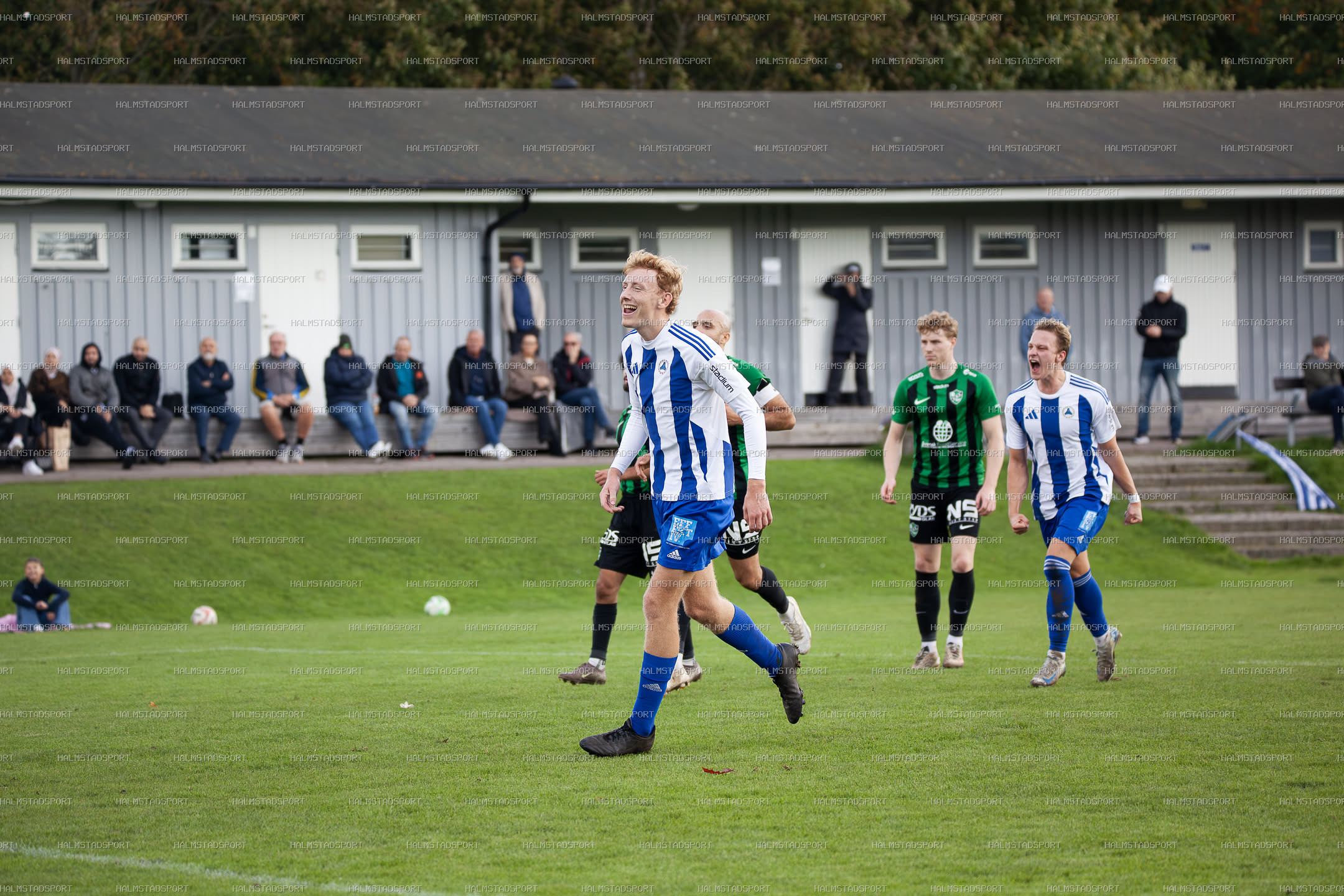 IF Centern - Högaborgs BK · Foto: Halmstadsport