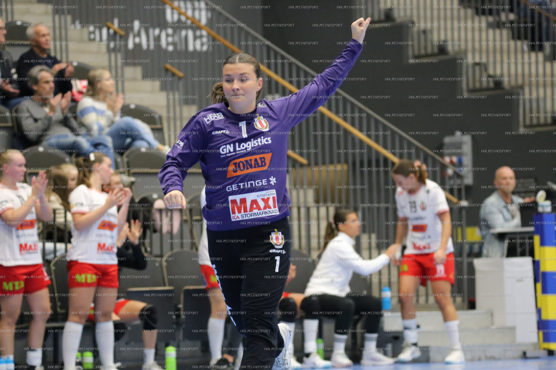 HK Drott - Kärra HF · Foto: Halmstadsport